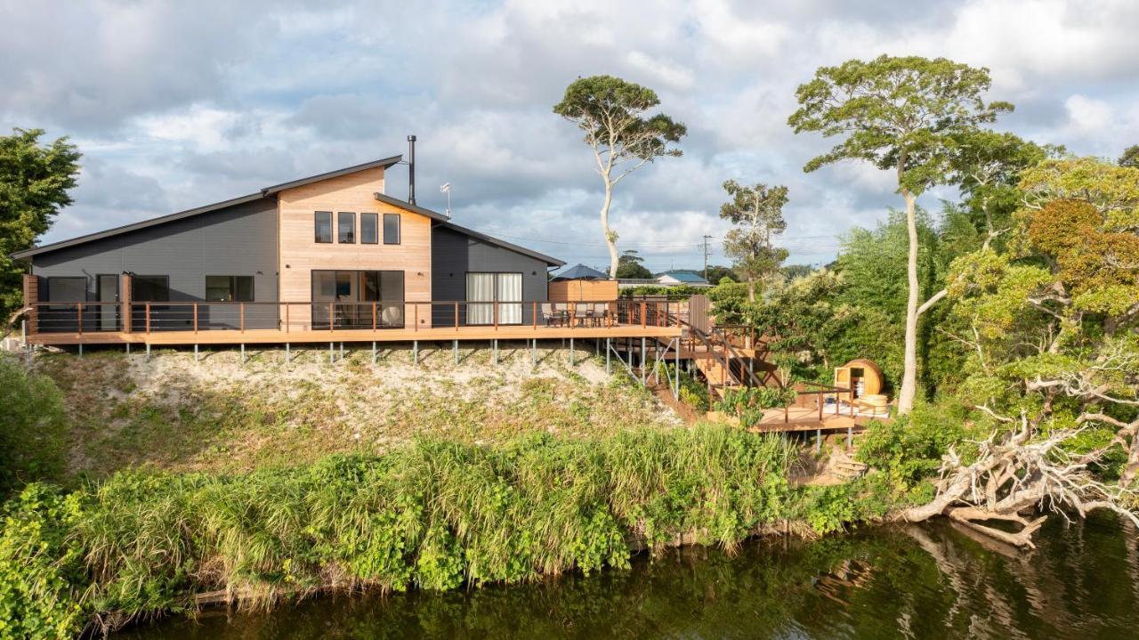 By The River Isumi Экстерьер фото